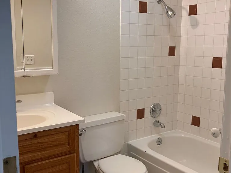 3804 S Cascade St — Photo 6