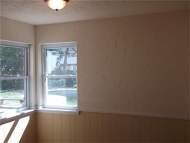 2nd image of 14015 Chevy Chase Dr