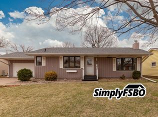 125 39th Ave, East Moline, IL 61244