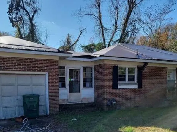2 Jackson Cir, Selma, AL 36701
