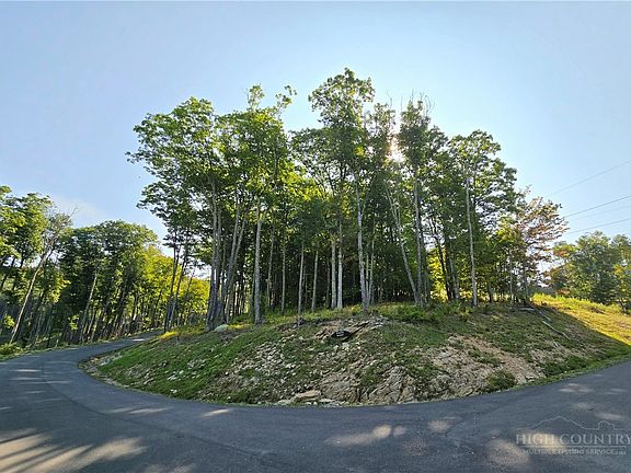 2nd image of 131 Eagle Roost