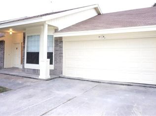 6903 Vickie Springs Ln, Houston, TX 77086
