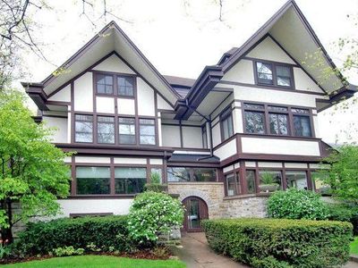 1302 Davis St #4B, Evanston, IL, 60201