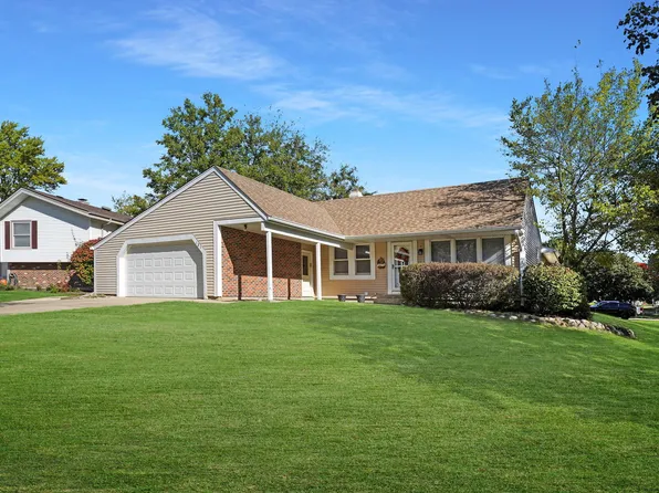 181 Lakeview Ct, Bloomingdale, IL 60108