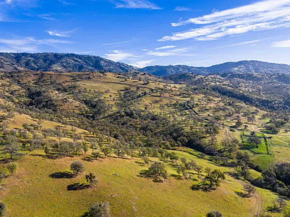 Sheeptrail Ct, Tehachapi, CA 93561
