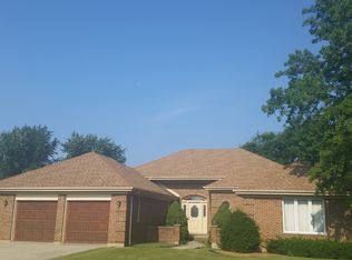 304 Waterford Dr, Prospect Heights, IL