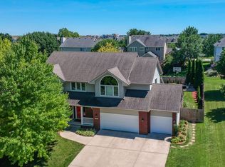 5938 Northview Dr, West Des Moines, IA 50266