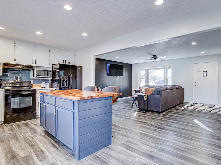 1734 S Lark Ln — Photo 9