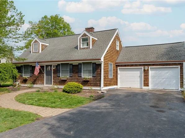 1 Clara Rd, Fayetteville, NY 13066