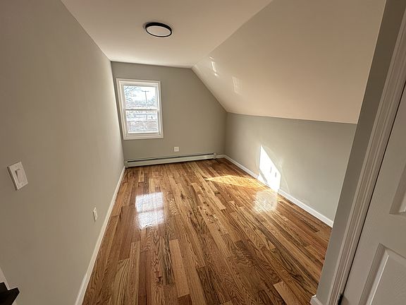 5th image of 137-14 Bedell St #2