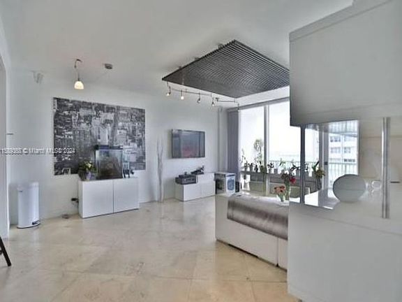 4th image of 1408 Brickell Bay Dr APT 1206
