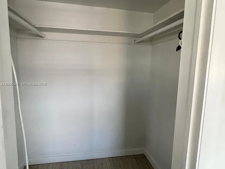 200 NE 12th Ave #7E — Photo 11