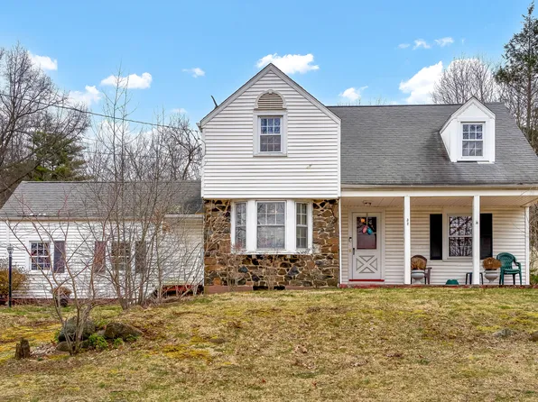 32 Maple Hill Avenue, Newington, CT 06111