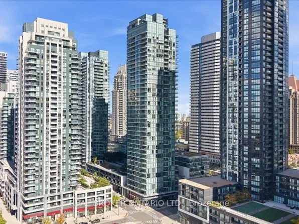 4065 Brickstone Mews #805, Mississauga, ON L5B 0G3