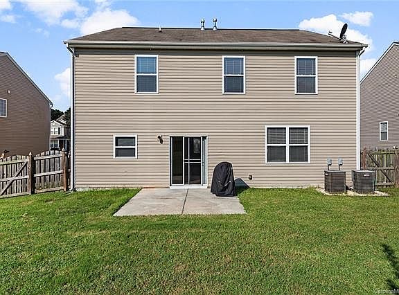 4th image of 1919 Savannah Hills Dr