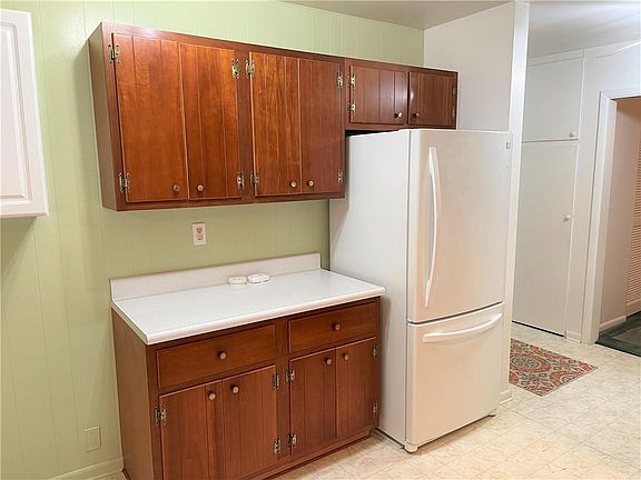 5th image of 2814 Eastroad