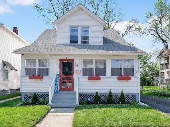 18 Los Angeles St, Springfield, MA 01107