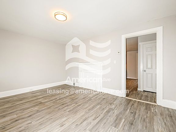 1348338_004_dining_room_5.jpg