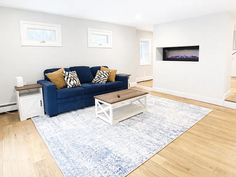 Hennessey St — Photo 18