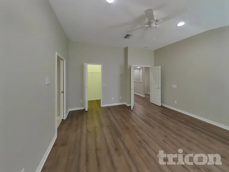 16651 Midsummer Ln — Photo 11