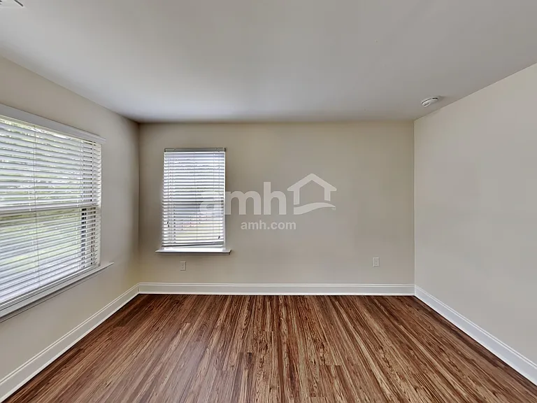 72 Monarch Way — Photo 19