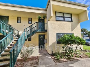 1000 3rd St #8B, Neptune Beach, FL 32266