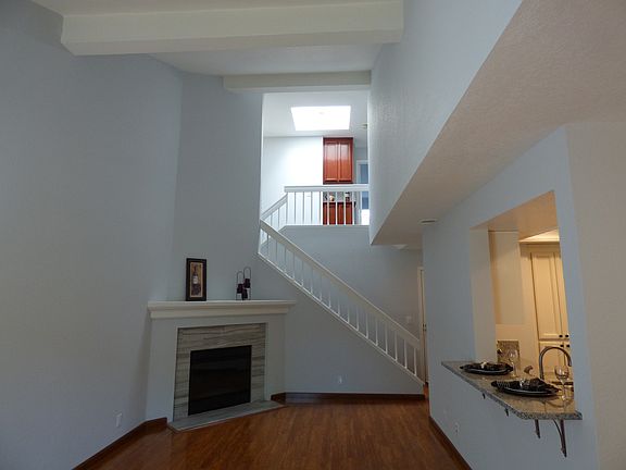 4th image of 7403 Oxford Cir