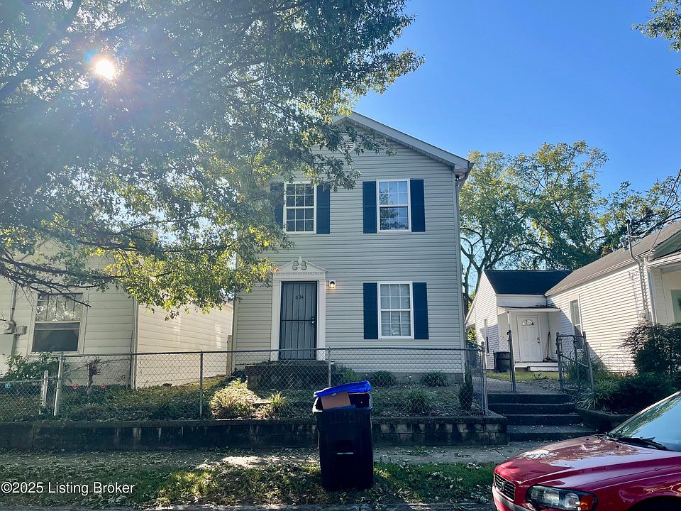 1st image of 634 Atwood St
