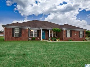 193 Round Top Dr, Harvest, AL 35749