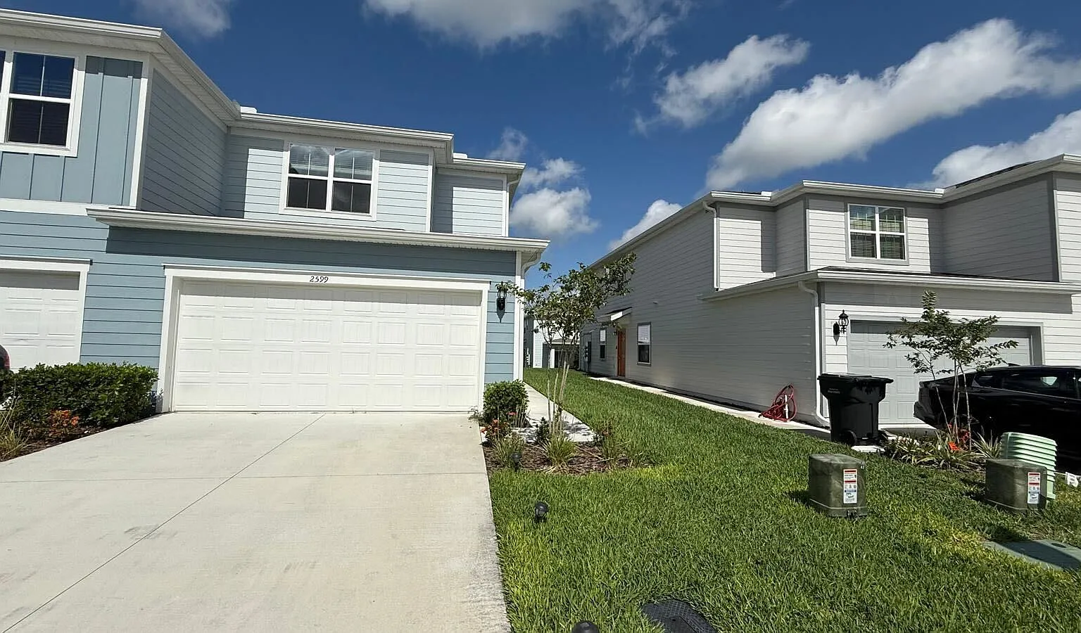 3 bed, 2.5 bath, 1796 sqft, $2,200 — Photo 1