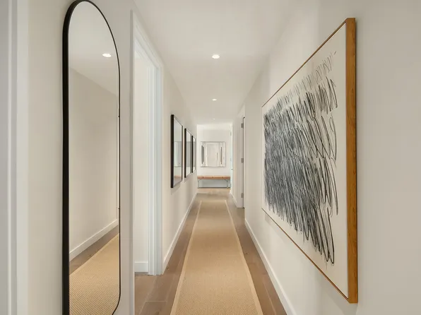 50 Bridge Park Drive image 7 of 20