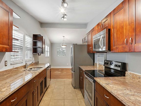 2nd image of 555 Cobb Cir SE