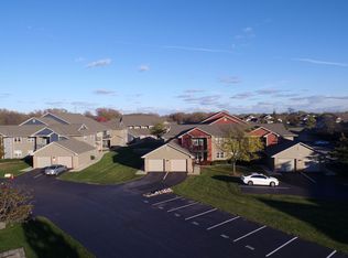 N67W24894 Stonegate Ct #34-206, Sussex, WI 53089