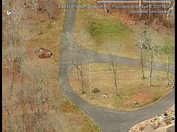 3rd image of 26 Pamela Ct