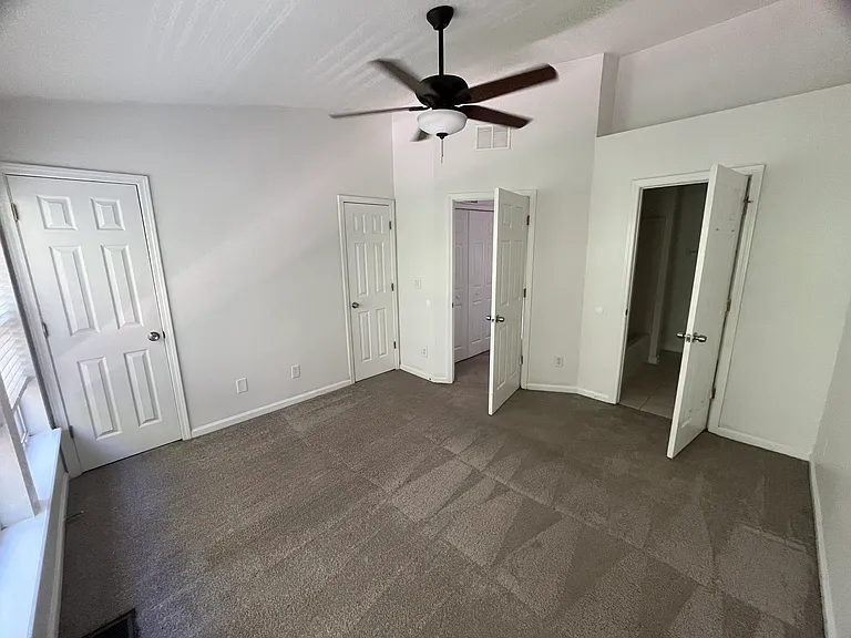 3552 Lone Tree Ln — Photo 11