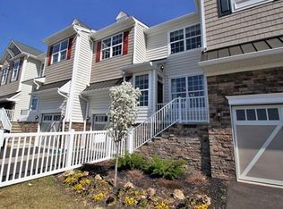 206 Pearce Ln, Monmouth Junction, NJ 08852