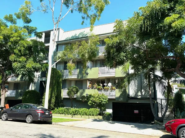069 - Cypress Pines, 7533 Lexington Ave APT 206, Los Angeles, CA 90046