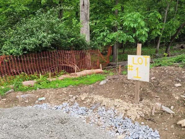 11027 Locust Dr, Damascus, MD 20872