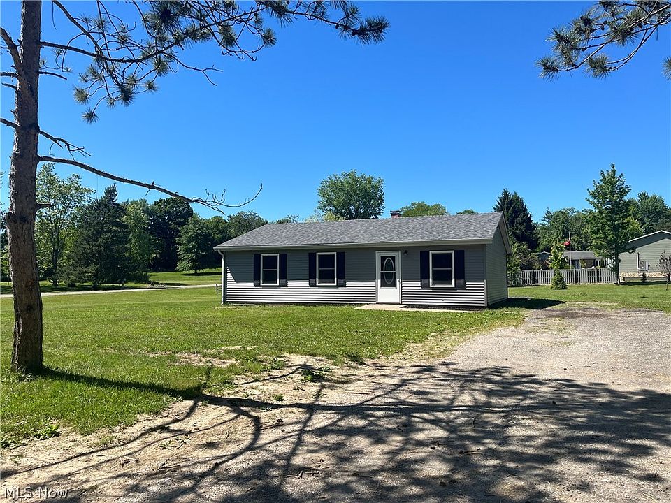 1st image of 2655 Pine Ridge Dr