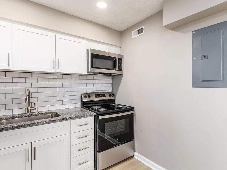 3123 Francinelane Dr — Photo 11