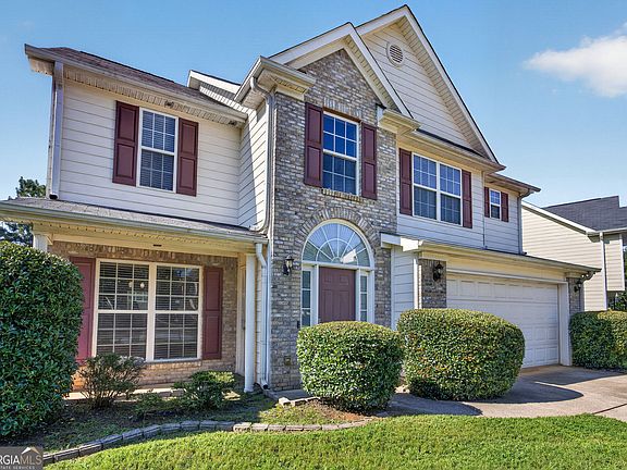 2nd image of 362 Summit View Dr