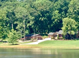 Hillview St NW, Hartselle, AL 35640