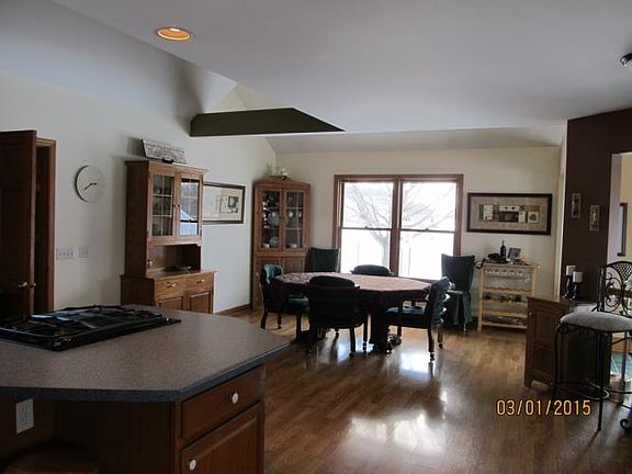 3rd image of E7210 Oak Knoll Dr