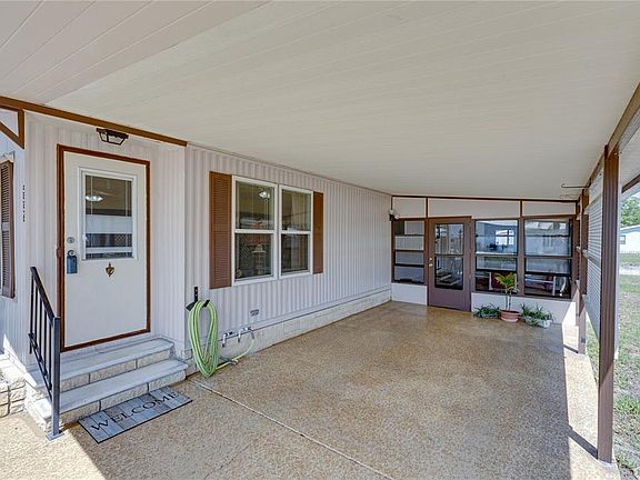 5th image of 5556 Riviera Dr