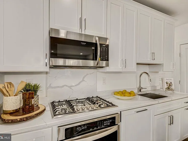 2717 Sherman Ave NW #1 — Photo 8