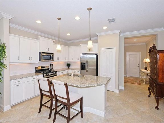 4th image of 10063 Antori Dr