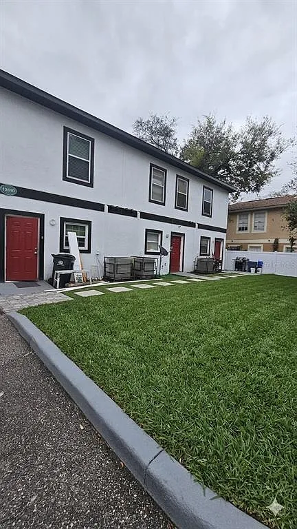 4 bed, 2.0 bath, 1196 sqft, $2,200 — Photo 2