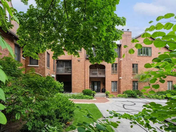 4316 Grand Ave APT 8, Des Moines, IA 50312