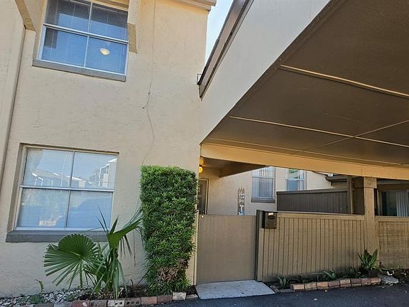 4th image of 550 WINDMEADOWS STREET #550