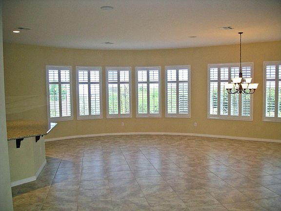 Living Room w/ Wet Bar